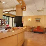Apart Otel Adonis Toulouse - Du Parc 3*