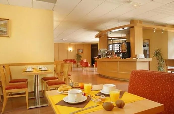 Adonis Toulouse - Du Parc 3*