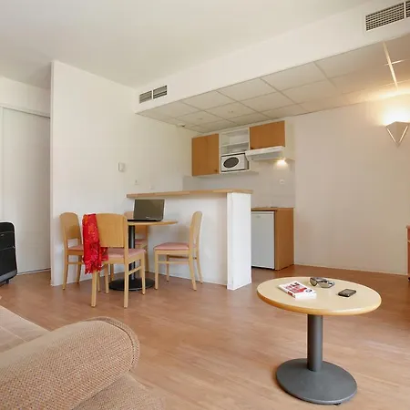 Adonis Toulouse - Du Parc Apart-hotel Rouffiac-Tolosan