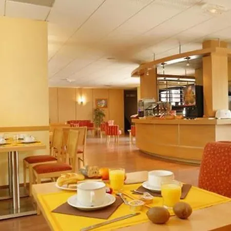 Adonis Toulouse - Du Parc 3*