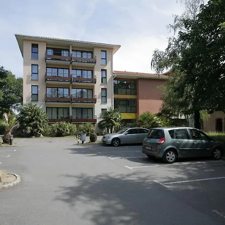 Adonis Toulouse - Du Parc Rouffiac-Tolosan